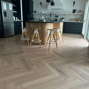 Sun Bleached-Oak-Laminated Flooring by PasiFlooring